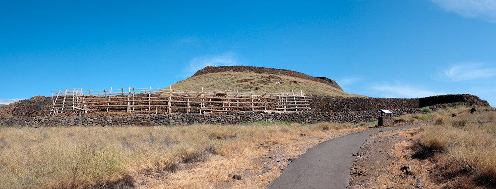 Disfruta⁤ de vistas ‍impresionantes de la costa desde Pu‘ukoholā Heiau