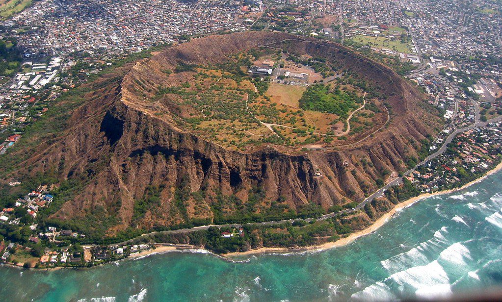 Un paseo lleno de historia y belleza en Diamond Head