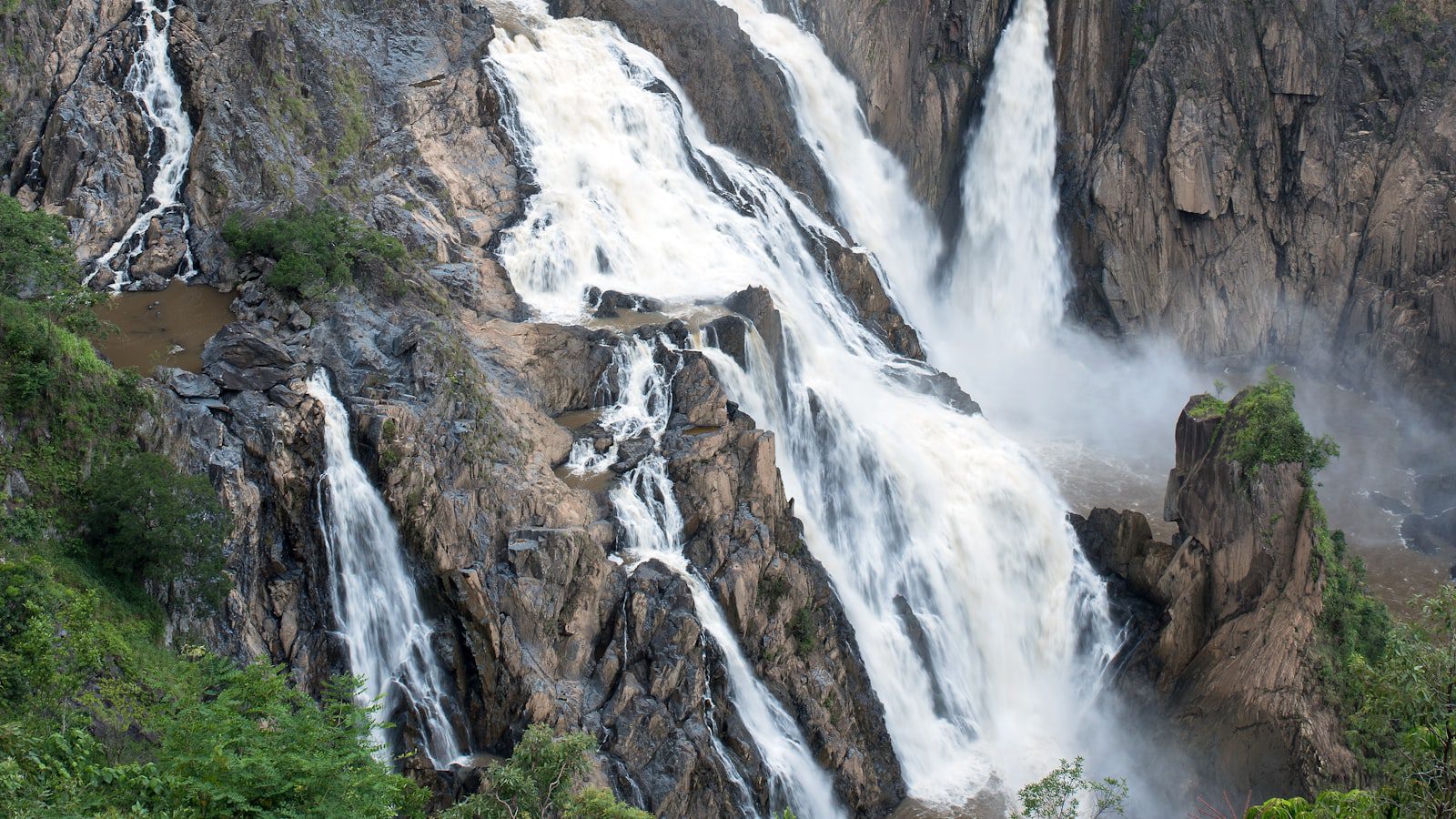 Falls of the Ohio State Park