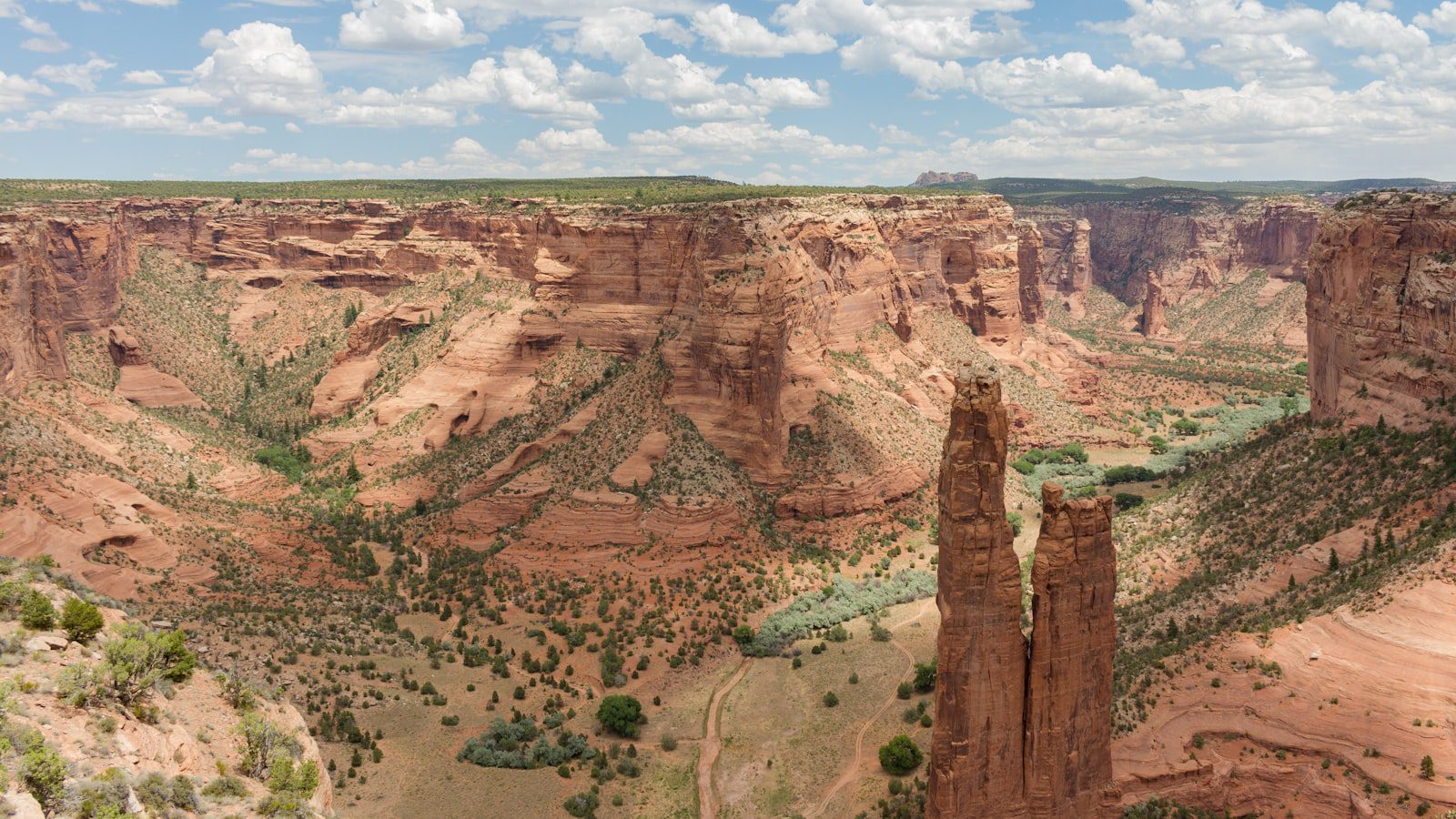 Maravíllate con los‌ imponentes ⁤paisajes de⁤ Cibola National Forest