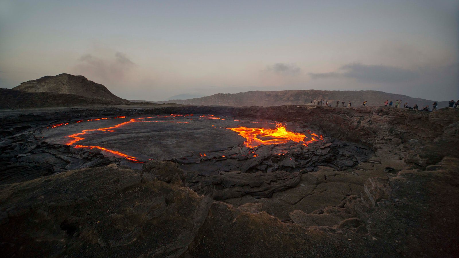 Contempla​ la‌ espectacularidad de la lava enfriada