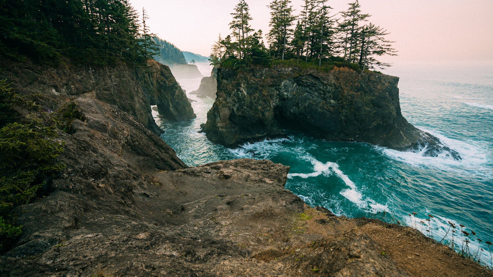 Descubre la⁣ majestuosidad de​ Tallulah Gorge State⁢ Park