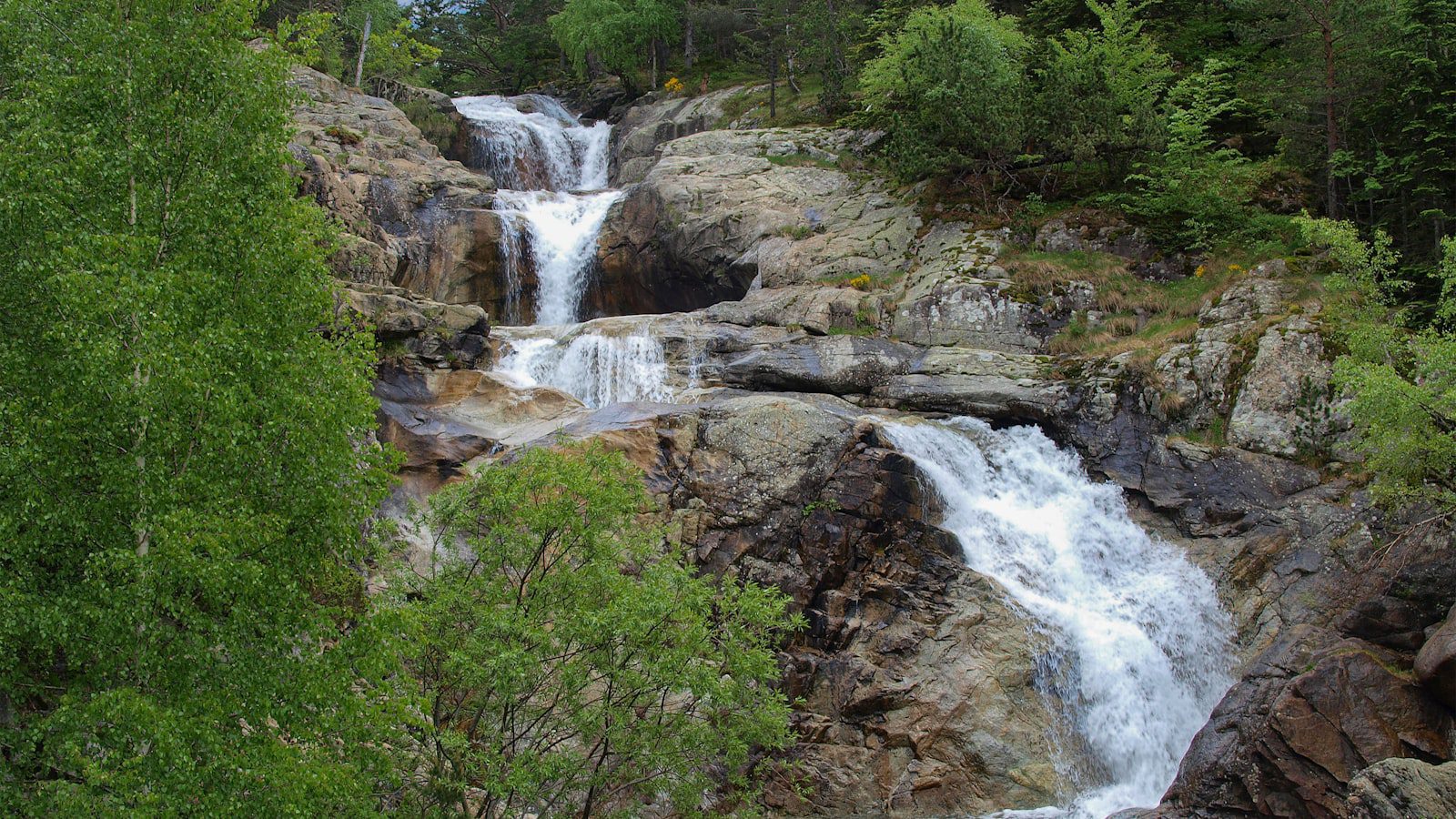 - Maravillosas maravillas naturales en⁤ el Parque Nacional Volcánico ⁤Lassen