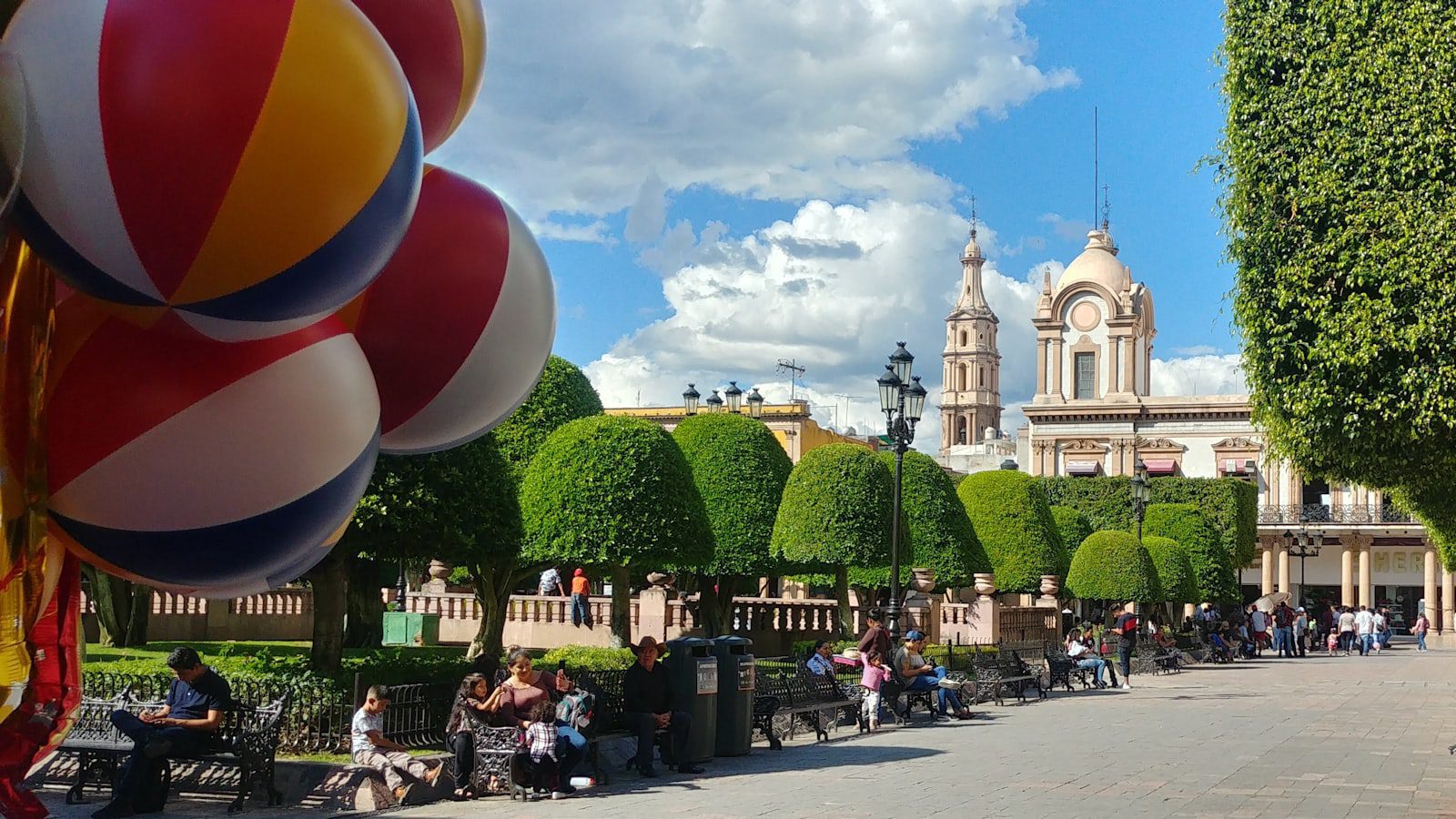 Sumérgete ⁢en la Tranquilidad⁣ del Parque