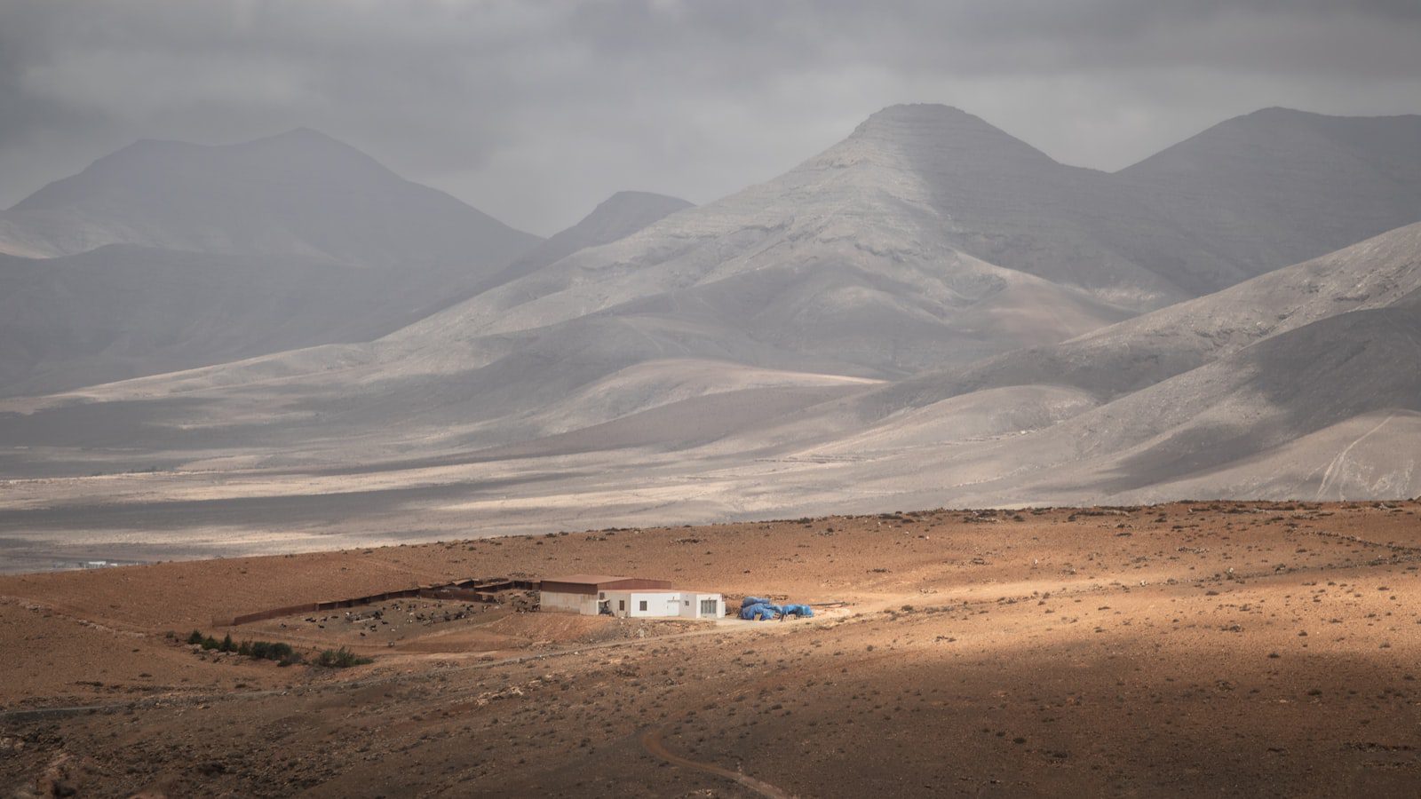 Explora las cuevas y pasillos escondidos