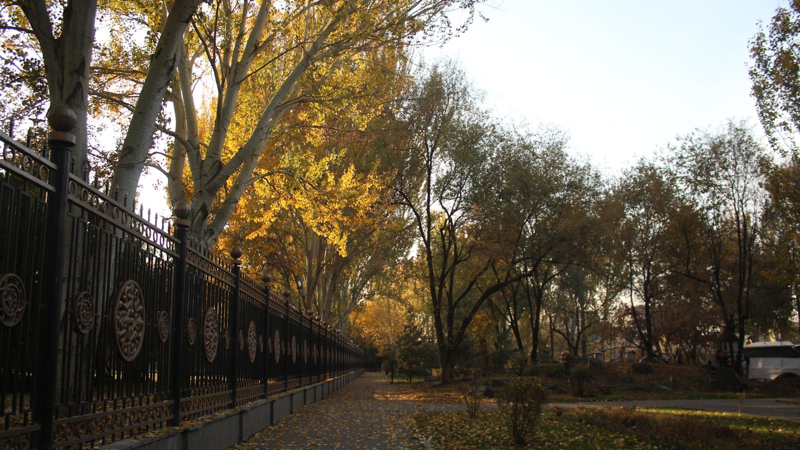 2. ‌Recorriendo la historia: La rica herencia cultural⁢ de Monadnock State Park